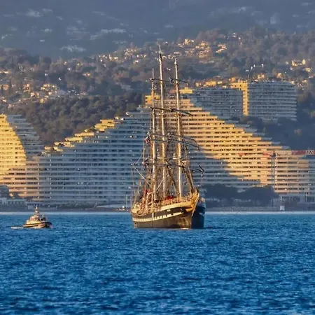 Apartment Marina Star Azuree Le Ciel Le Soleil Et La Entre Antibes Et 50m2 Rien Que Pour Vous Avec Vue Panoramique Sur Garage Prive Terrasse A 150 M