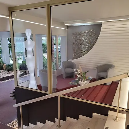 Marina Star Azuree Le Ciel Le Soleil Et La Entre Antibes Et 50m2 Rien Que Pour Vous Avec Vue Panoramique Sur Garage Prive Terrasse A 150 M Apartment